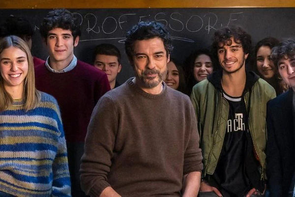 programmi tv seconda serata Un Professore - Eraclito: Tutto Scorre, oggi in tv seconda serata Un Professore - Eraclito: Tutto Scorre
